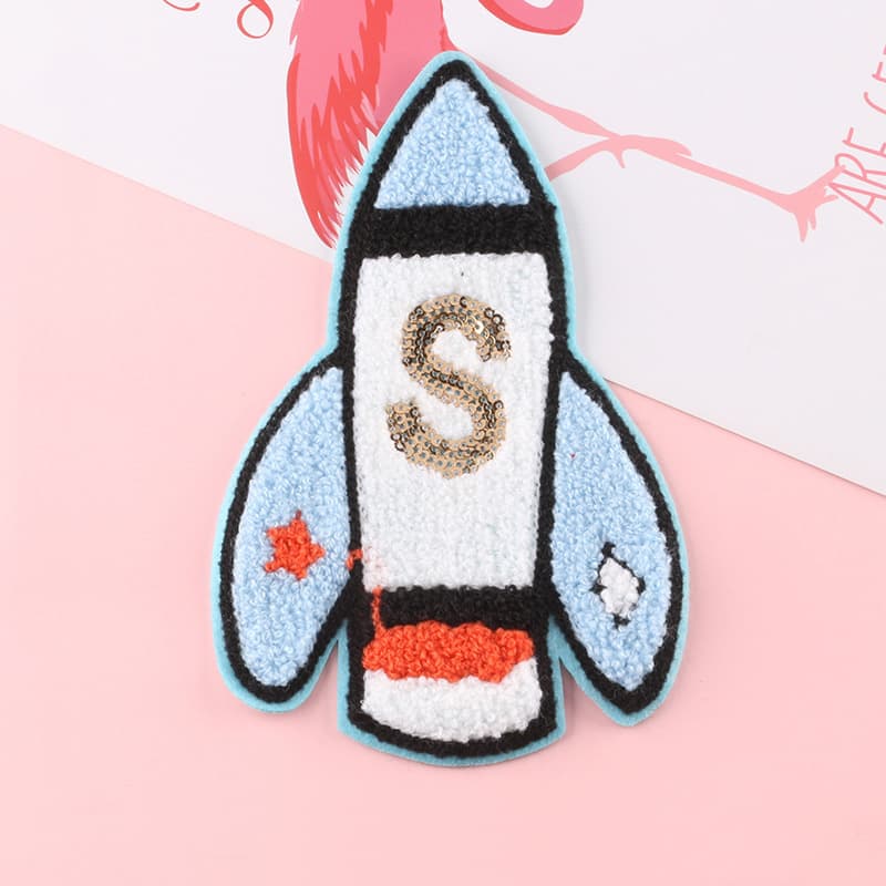 Chenille patches: iron-on clothing patch