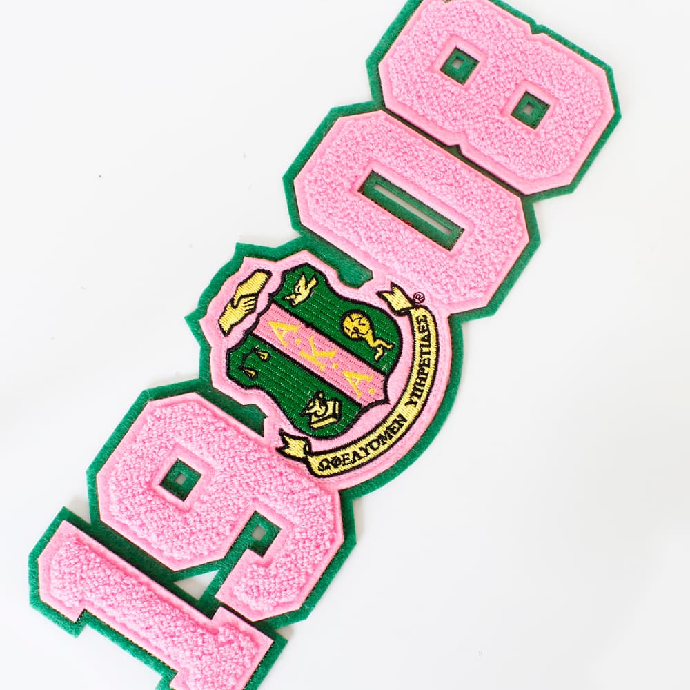 Chenille patches from the live Chenille Patches page: custom chenille finish