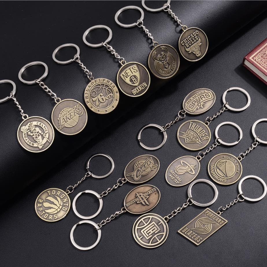 Die-struck keyrings: sports team keyrings